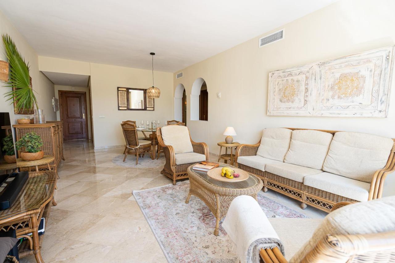 Costalita Beach Apartment Estepona Exteriör bild