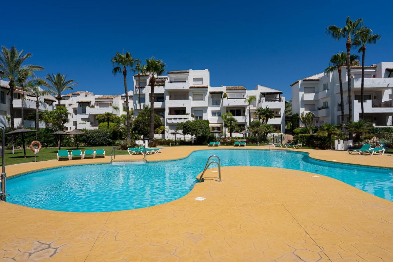 Costalita Beach Apartment Estepona Exteriör bild