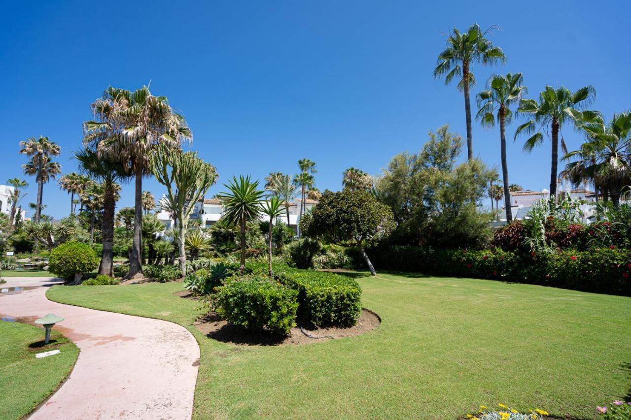Costalita Beach Apartment Estepona Exteriör bild