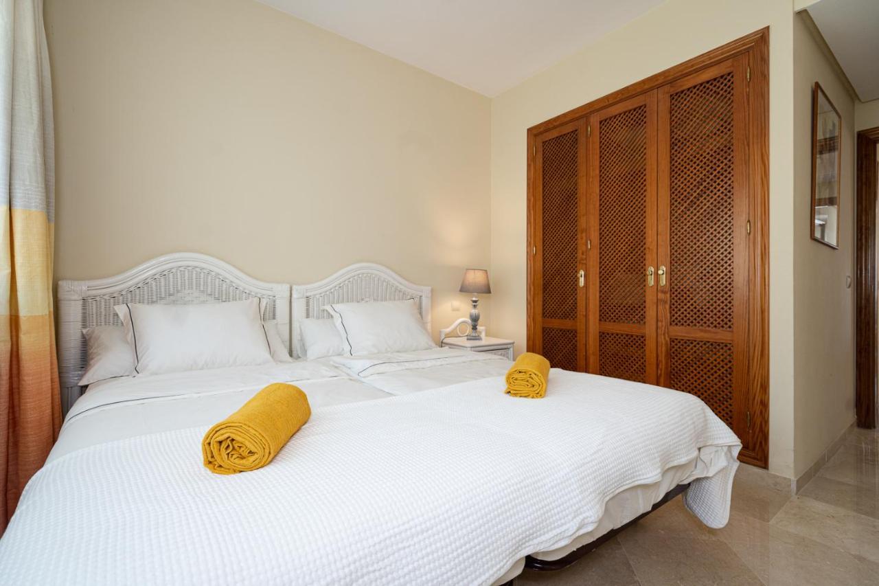 Costalita Beach Apartment Estepona Exteriör bild